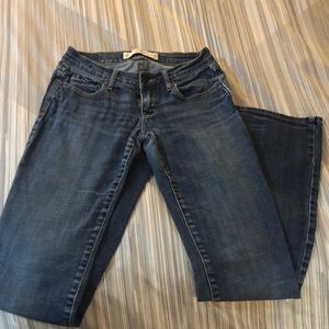 Abercrombie & Fitch Perfect Stretch Medium Wash